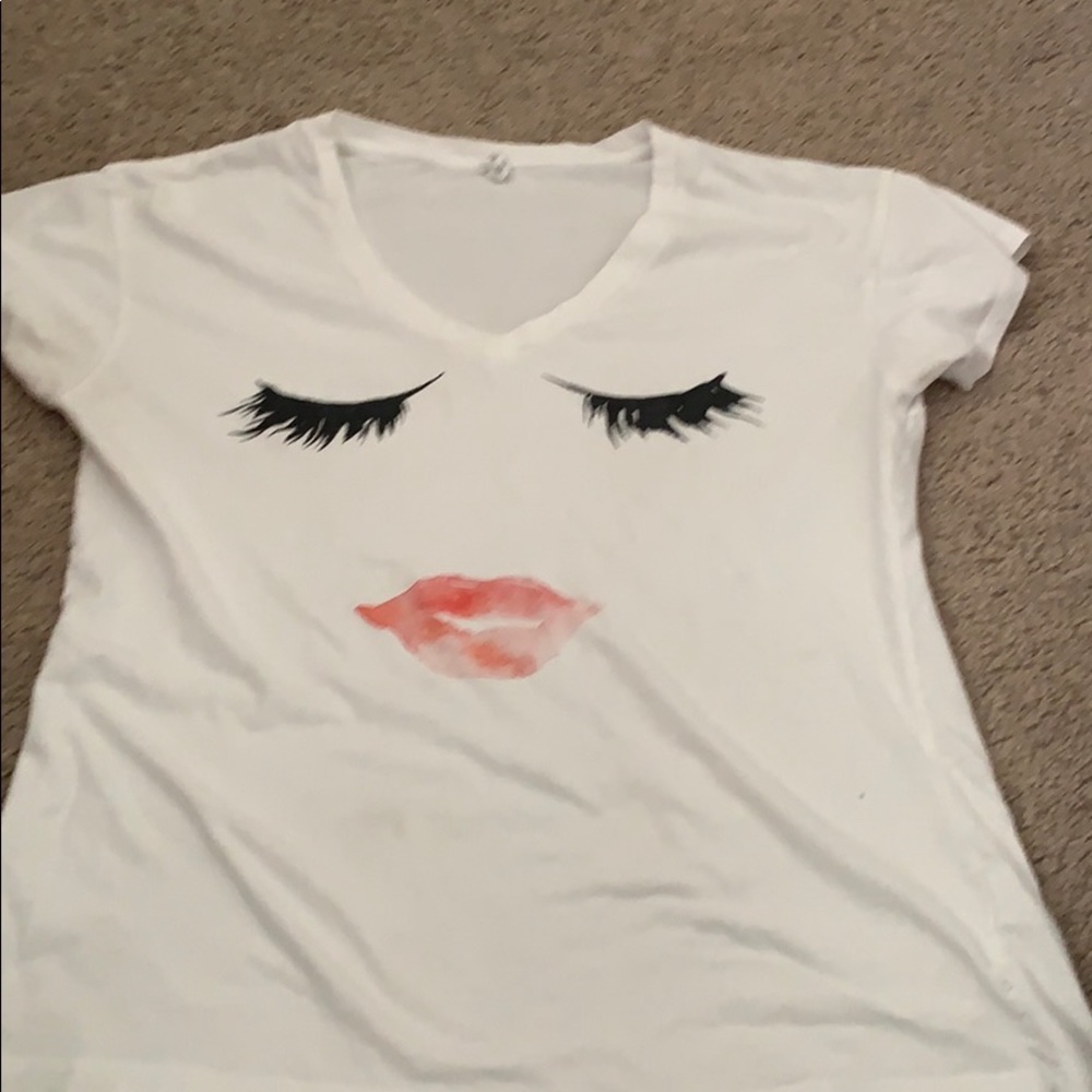 Women’s tee